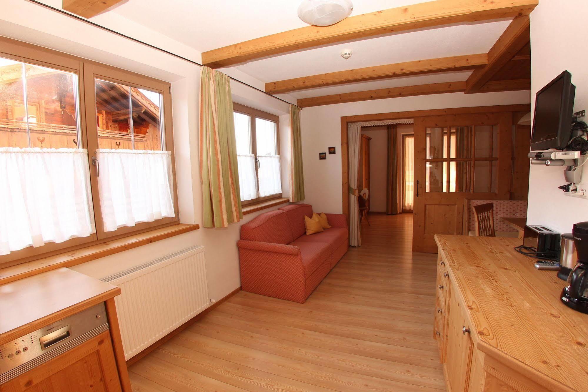 Das Gaestehaus Schneider Am Dorfplatz Alpbach Dış mekan fotoğraf