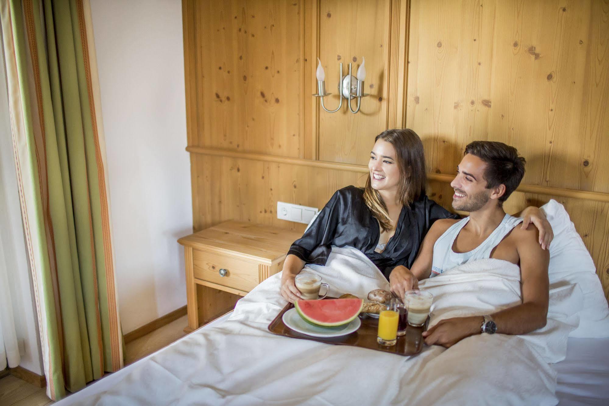 Das Gaestehaus Schneider Am Dorfplatz Alpbach Dış mekan fotoğraf