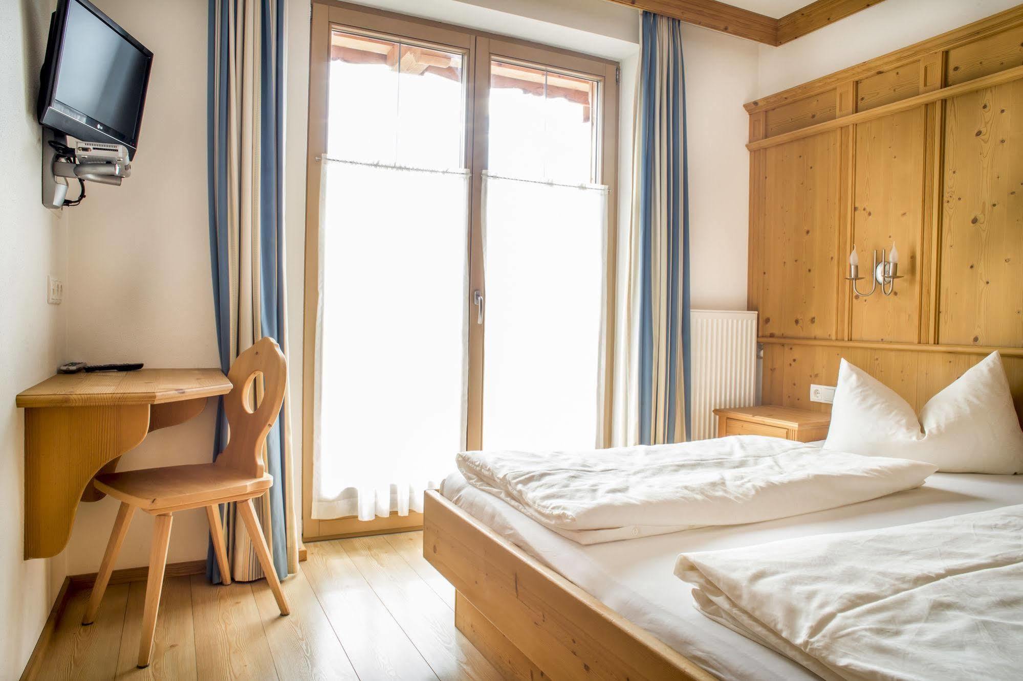 Das Gaestehaus Schneider Am Dorfplatz Alpbach Dış mekan fotoğraf