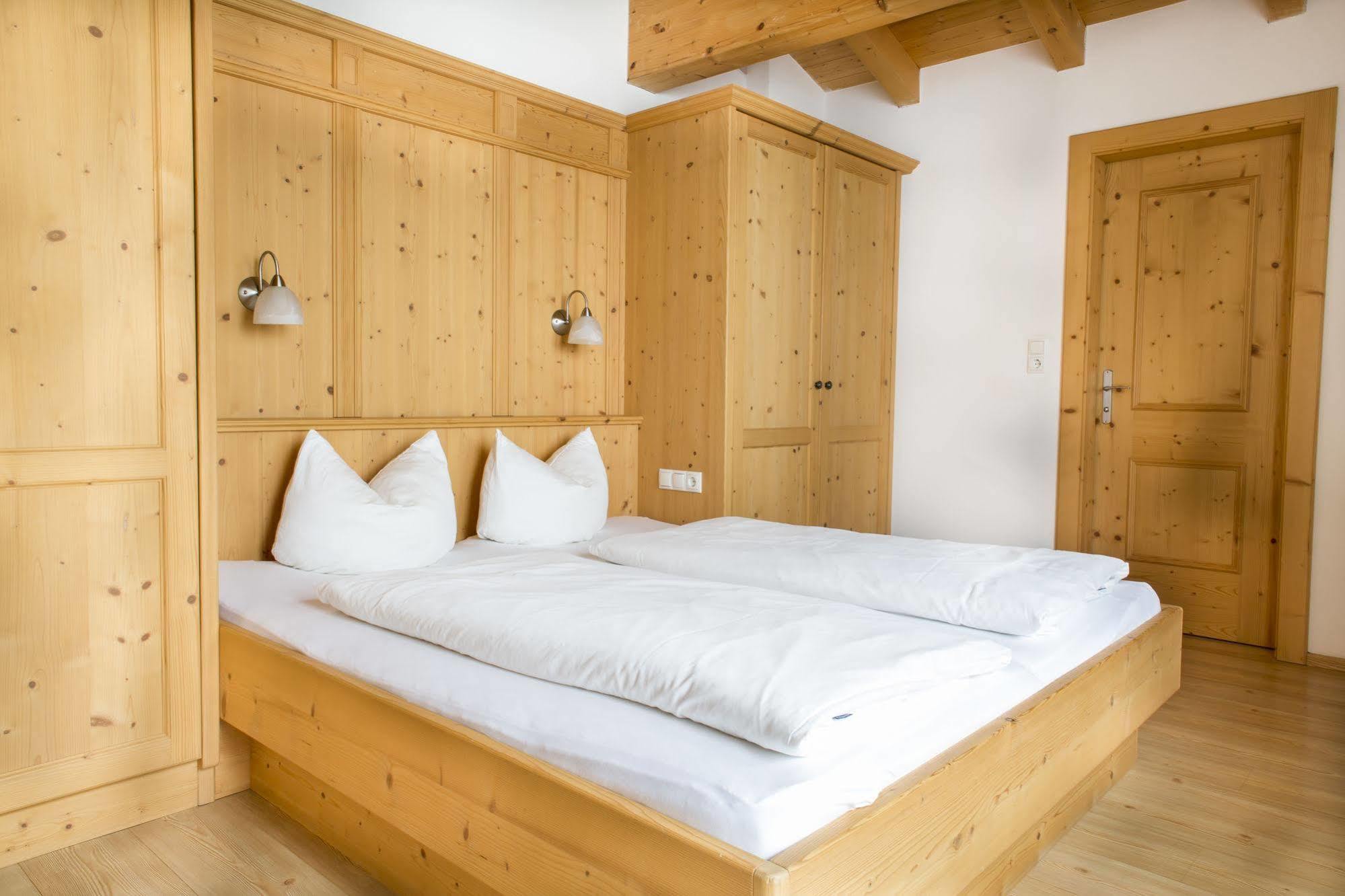 Das Gaestehaus Schneider Am Dorfplatz Alpbach Dış mekan fotoğraf