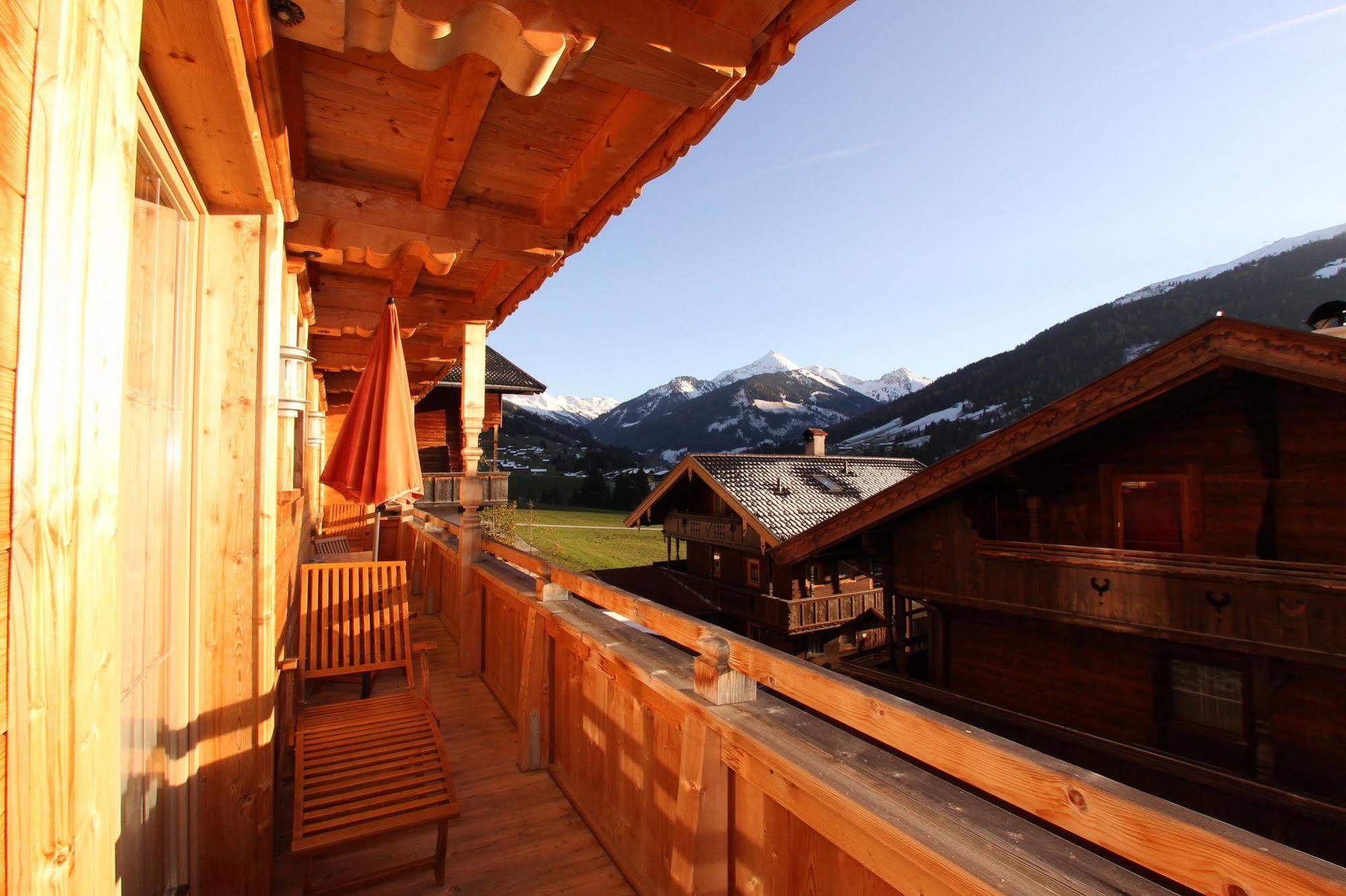 Das Gaestehaus Schneider Am Dorfplatz Alpbach Dış mekan fotoğraf