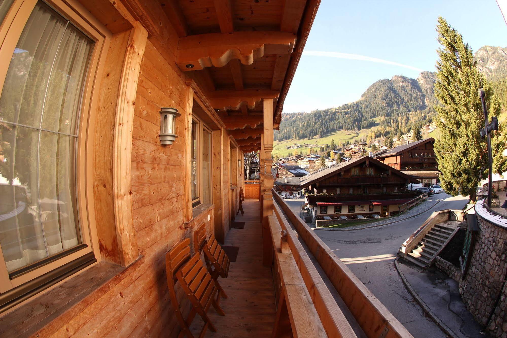 Das Gaestehaus Schneider Am Dorfplatz Alpbach Dış mekan fotoğraf