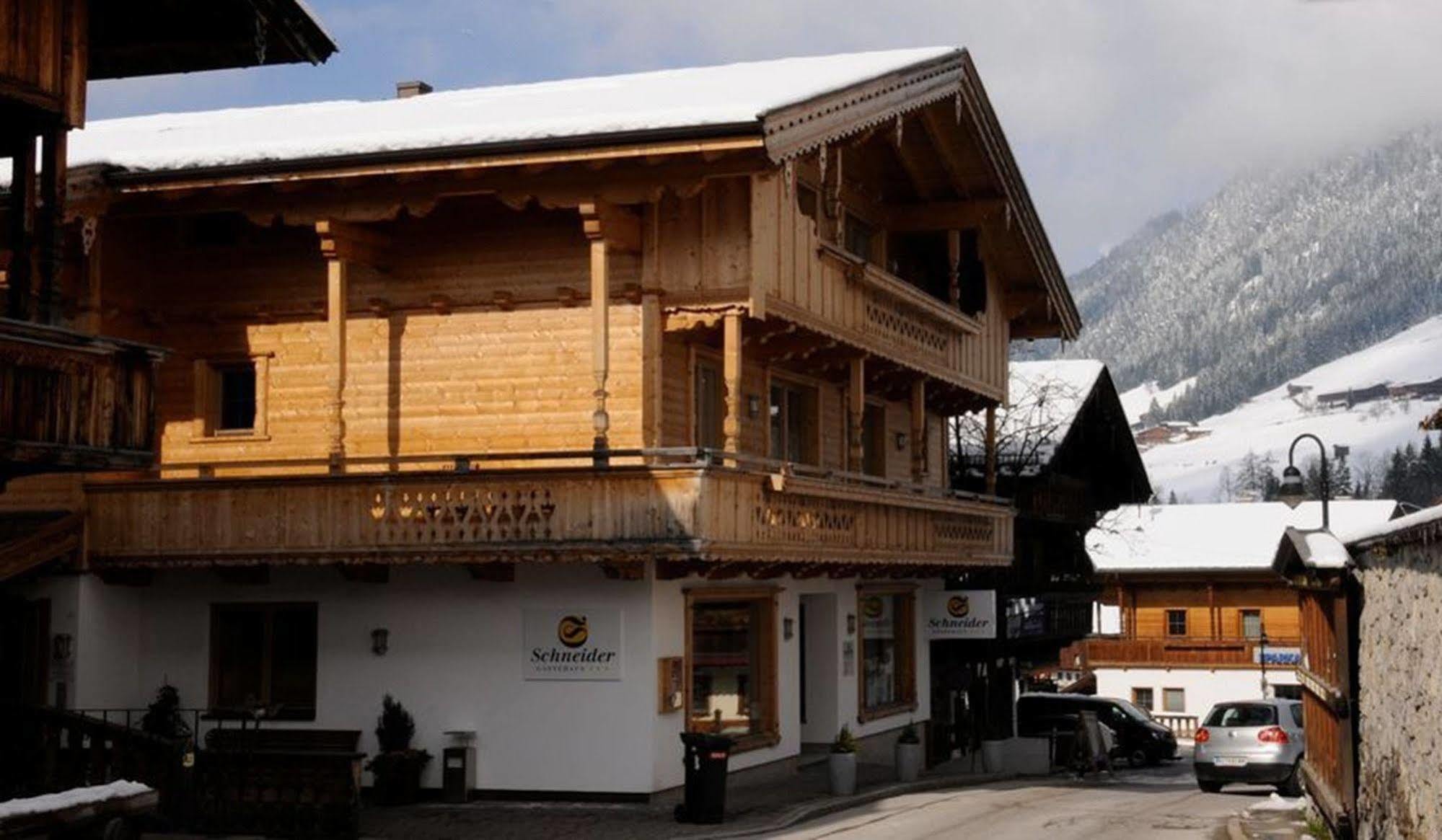 Das Gaestehaus Schneider Am Dorfplatz Alpbach Dış mekan fotoğraf