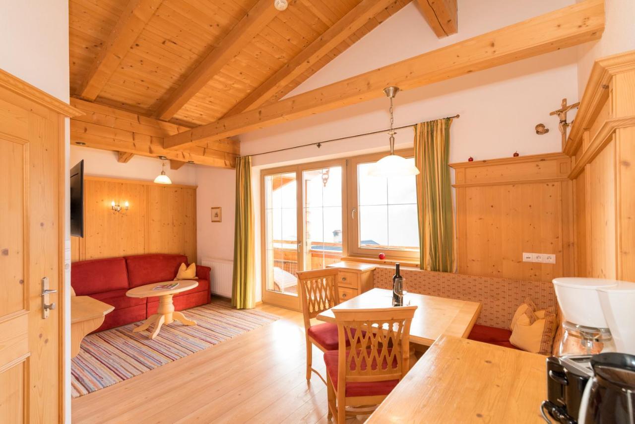 Das Gaestehaus Schneider Am Dorfplatz Alpbach Dış mekan fotoğraf